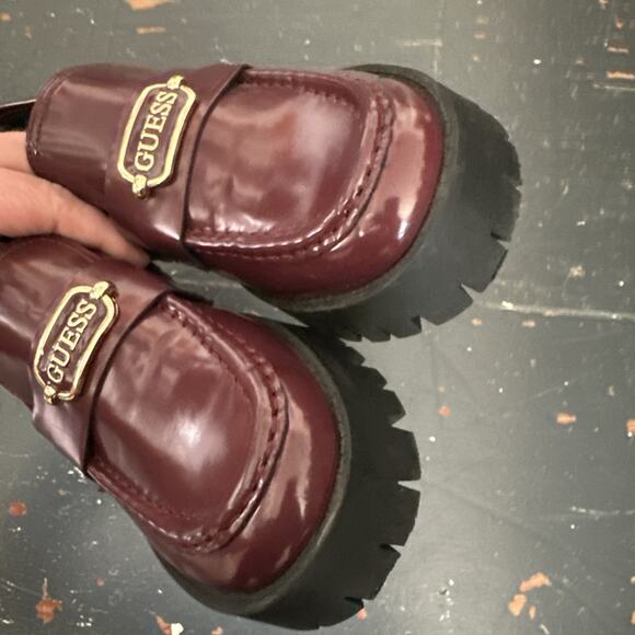 Guess Maroon Red Patent Leather Platform Loafers Shoes Women’s 8.5 - BP - Picture 9 of 15